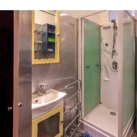 Daire Nice Apartments Prague *